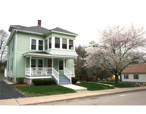 27 Lake St, Uxbridge, MA 01569 - photo 1