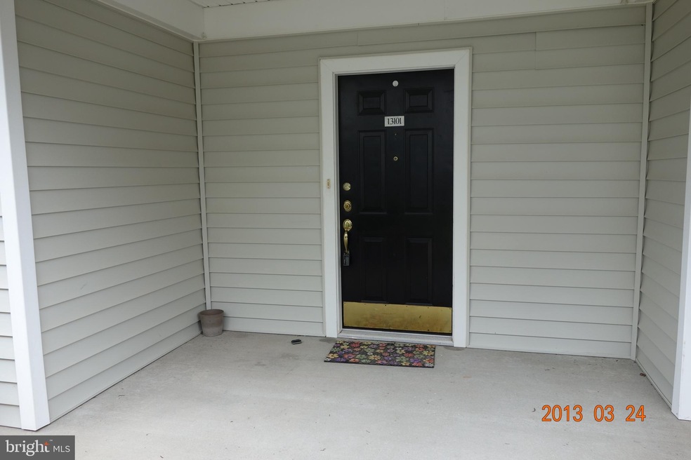 13101 Marcey Creek Rd, Herndon, VA 20171 - photo 1