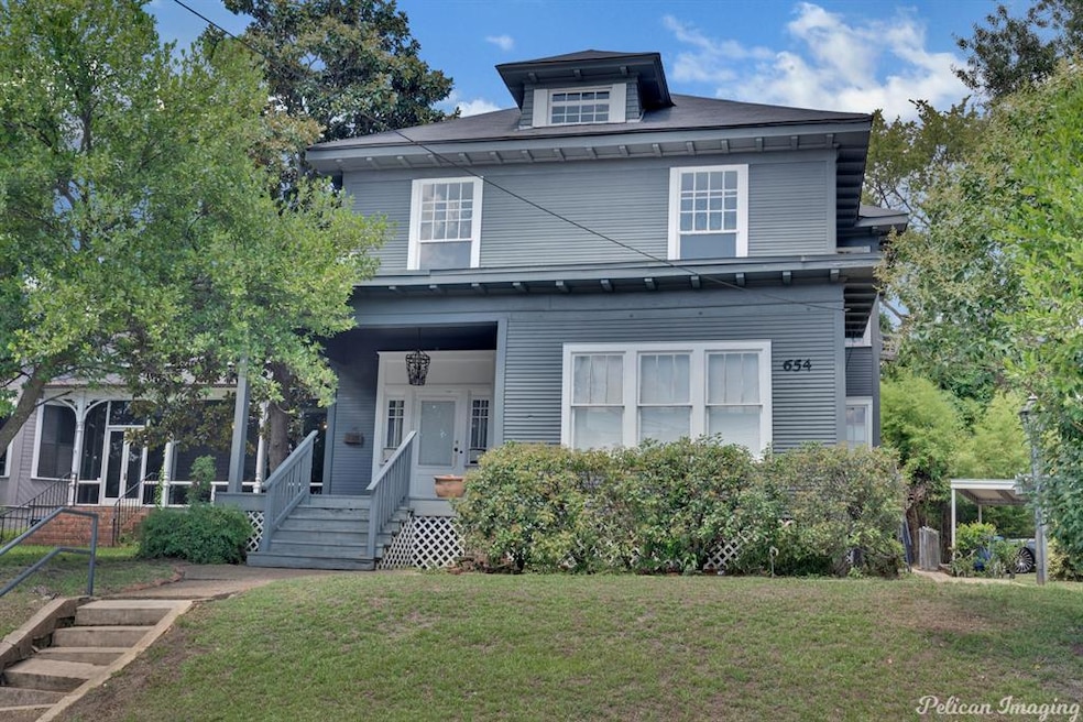 Exterior painted 2018