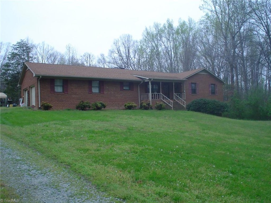 5524 Groometown Rd, Greensboro, NC 27407 - photo 1