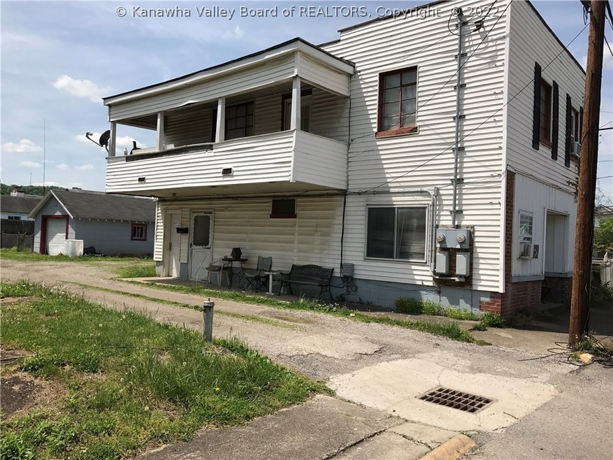 1905 Virginia Ave, Dunbar, WV 25064 - photo 1