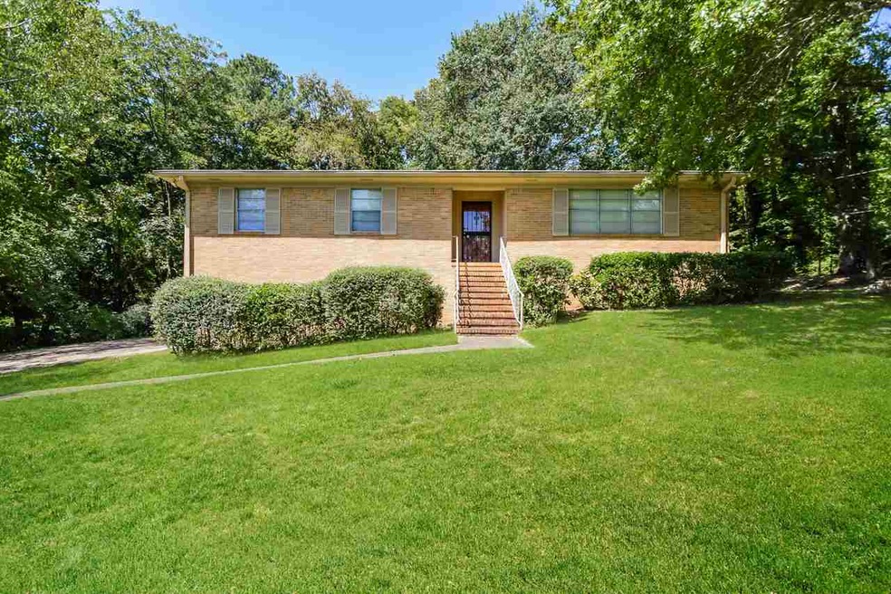 2524 1st Place NW, Center Point, AL 35215 - photo 1