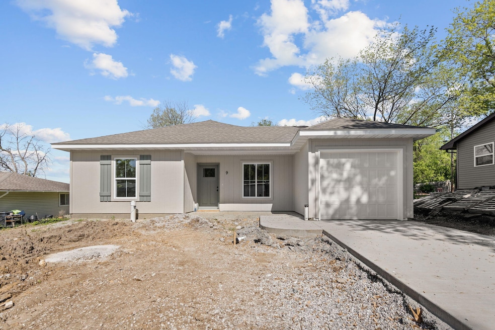 1-web-or-mls-9-bluejay-way