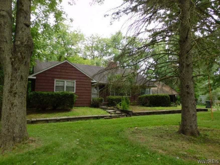 1377 Forbes St, North Tonawanda, NY 14120 - photo 1