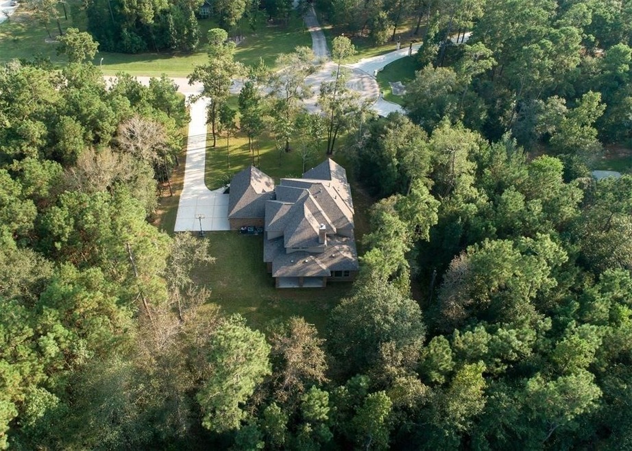 10210 Lost Path Ln, Magnolia, TX 77354 - photo 1