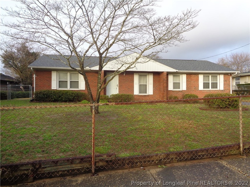 928 Montclair Rd, Fayetteville, NC 28314 - photo 1