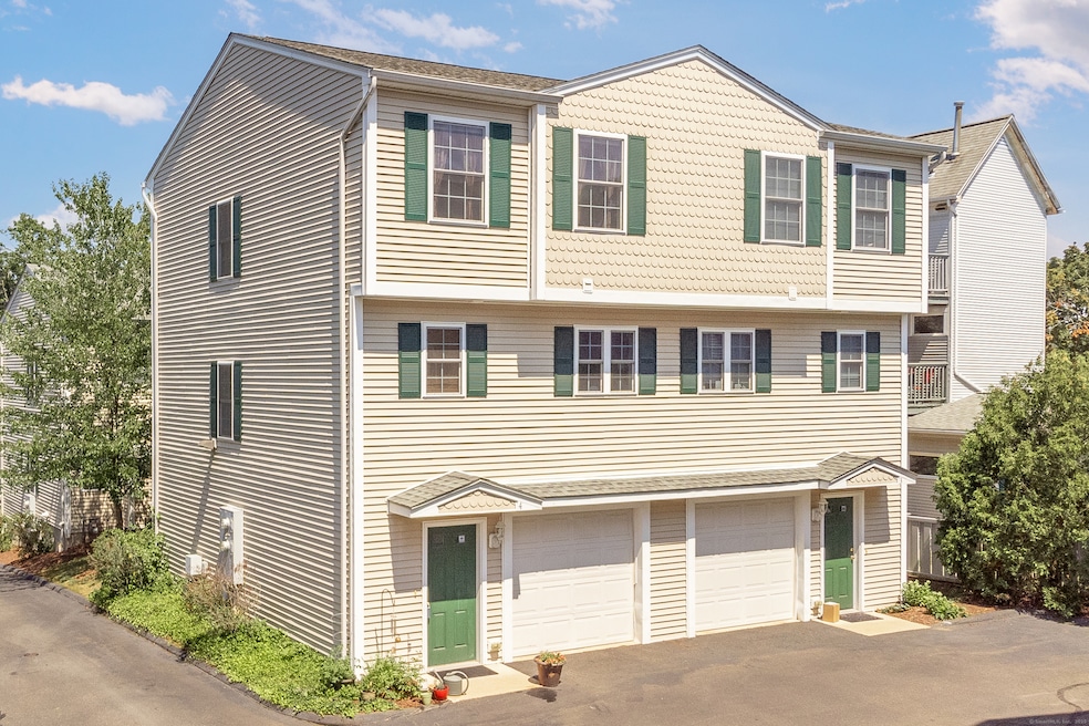 70 Fountain St unit 4, New Haven, CT 06515 - photo 1