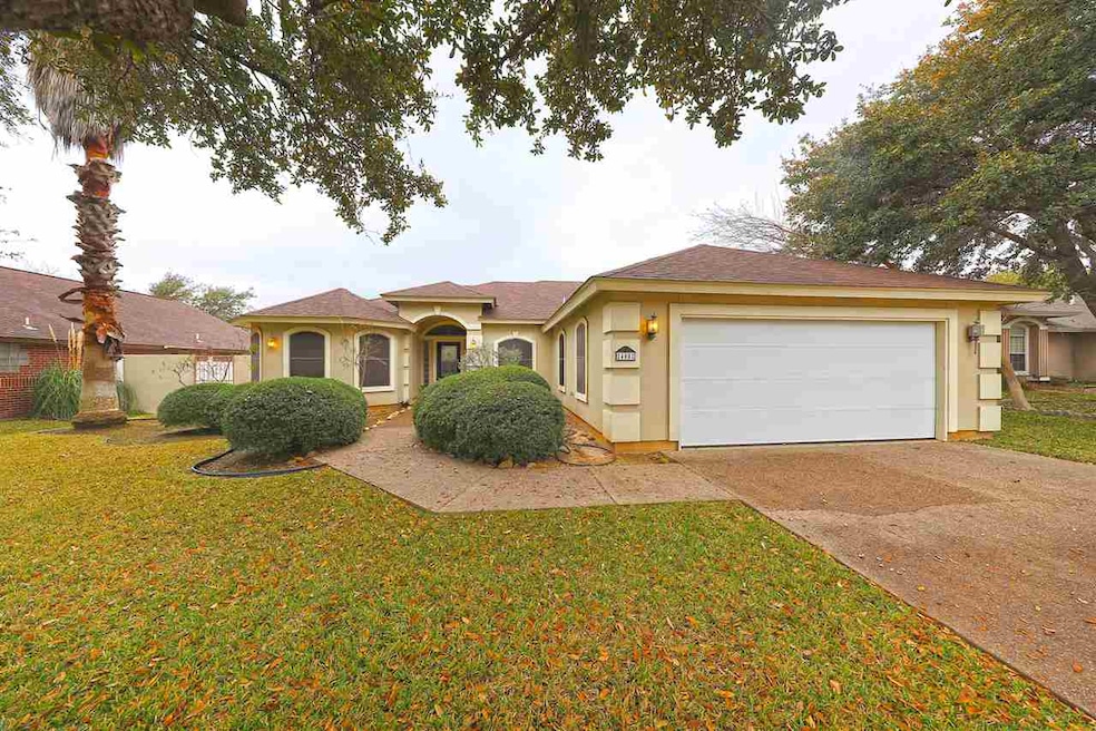 408 Crossbill St, Laredo, TX 78045 - photo 1