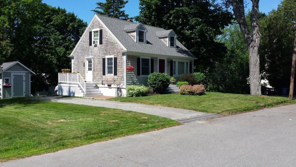 15 Ivy St, Portland, ME 04102 - photo 1