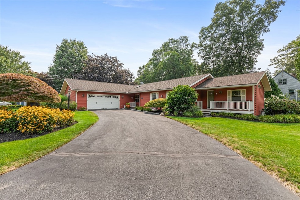 1 Robin Way, North Smithfield, RI 02896 - photo 1