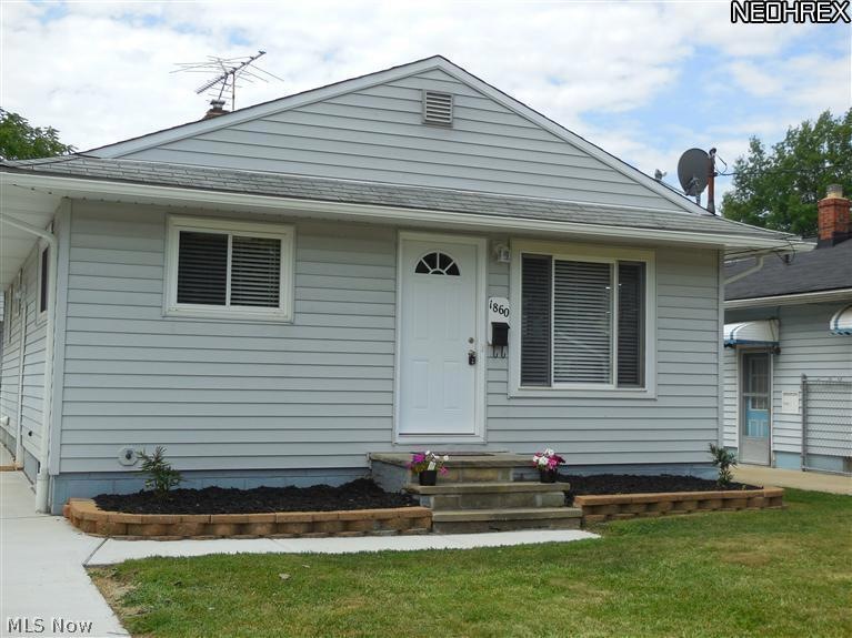 1860 Robindale St, Wickliffe, OH 44092 - photo 1