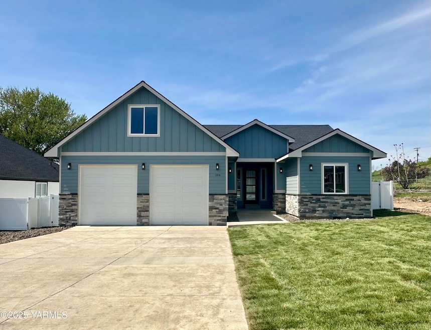106 Vineyard View Ln, Yakima, WA 98901 - photo 1