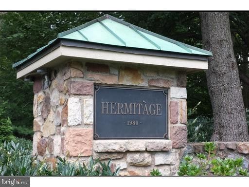 1270 Round Hill Rd unit 41, Bryn Mawr, PA 19010 - photo 1