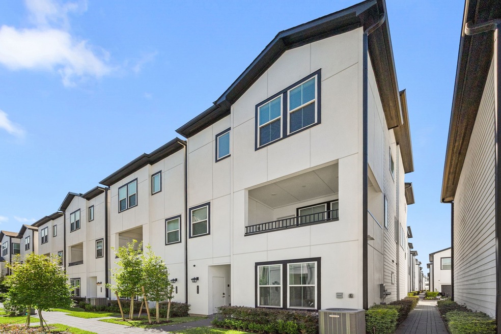 2718 Grand Fountains Dr unit G, Houston, TX 77054 - photo 1