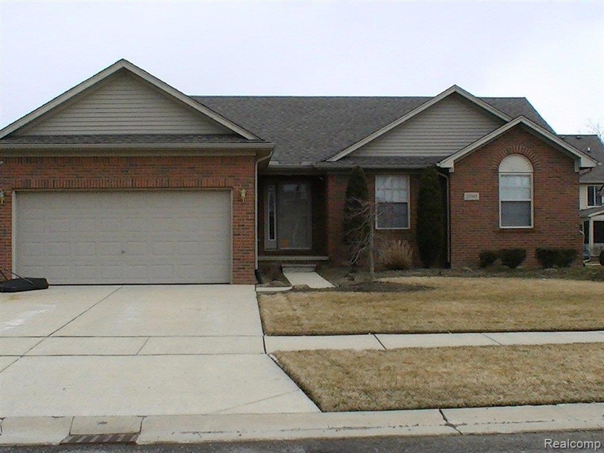 23341 Crescent Ridge Dr unit 58, New Boston, MI 48164 - photo 1