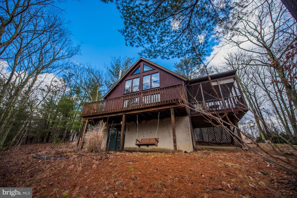 296 Silvercreek Ln, Berkeley Springs, WV 25411 - photo 1