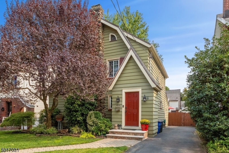 6 Oakridge Rd, Bloomfield, NJ 07003 - photo 1