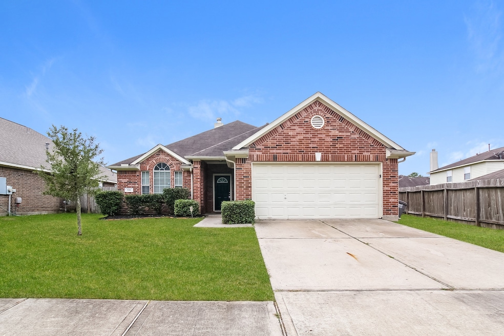 5311 Lost Cove Ln, Spring, TX 77373 - photo 1