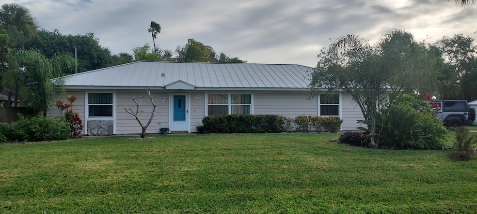 FRONT 7135 FLORIDANA AVE