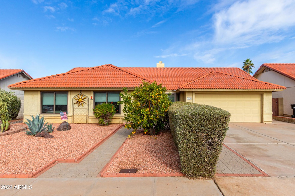 5828 E Enrose St, Mesa, AZ 85205 - photo 1