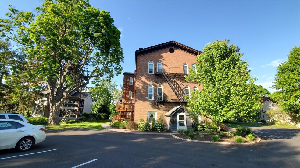 21 Idlewild Ave unit 11, Cornwall On Hudson, NY 12520 - photo 1