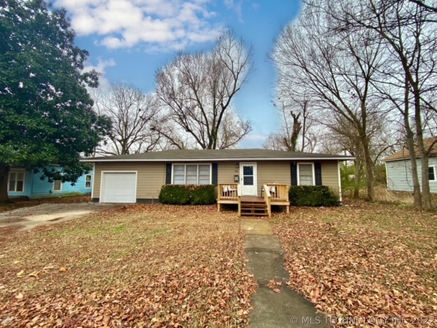 806 S College Ave, Tahlequah, OK 74464 - photo 1