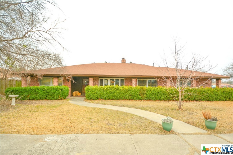 802 Joe Morse Dr, Copperas Cove, TX 76522 - photo 1