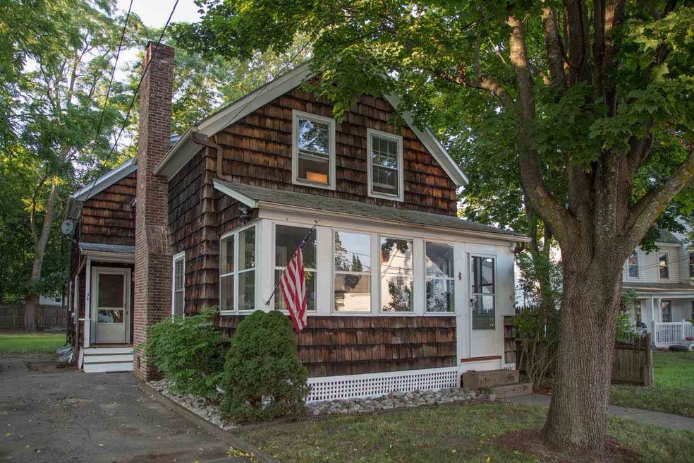 34 Shattuck St, Nashua, NH 03064 - photo 1