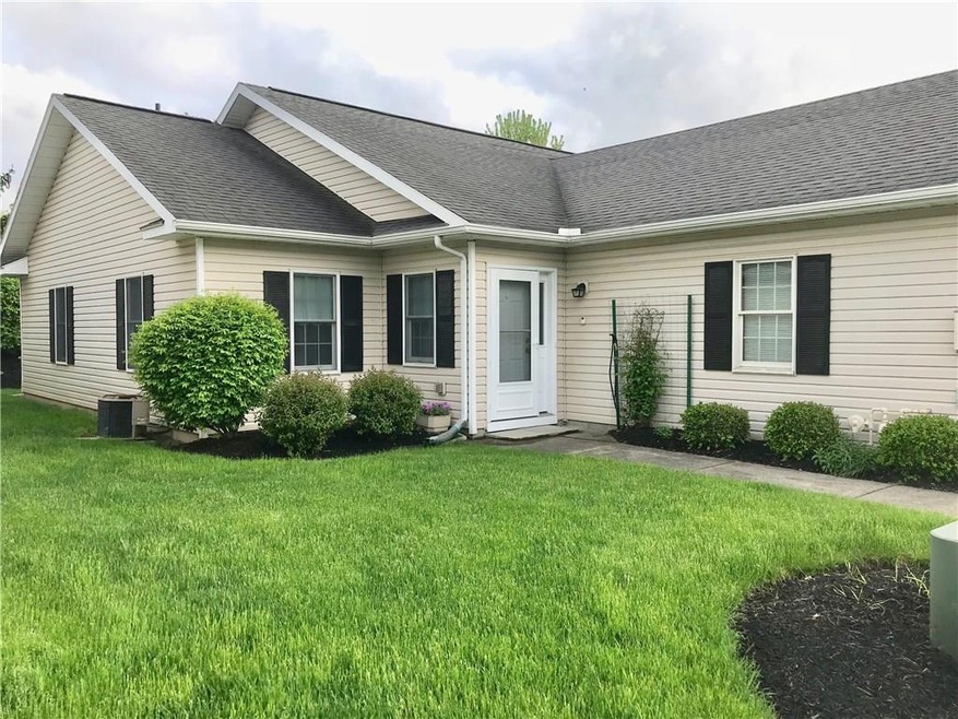 Front Yard for 309 Walker Dr Canandaigua NY 14424 
