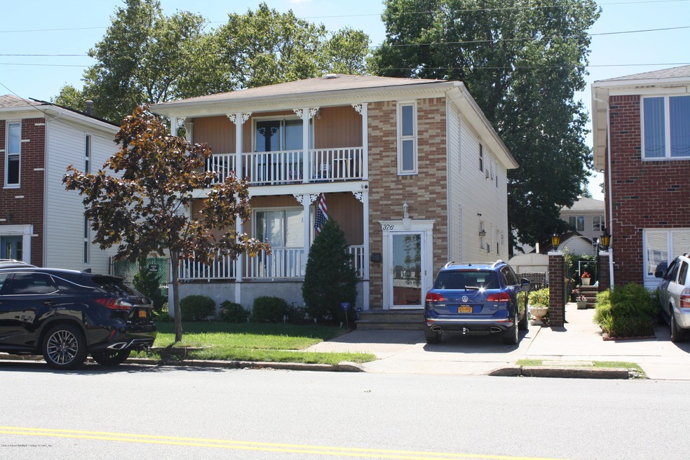 376 Caswell Ave, Staten Island, NY 10314 - photo 1