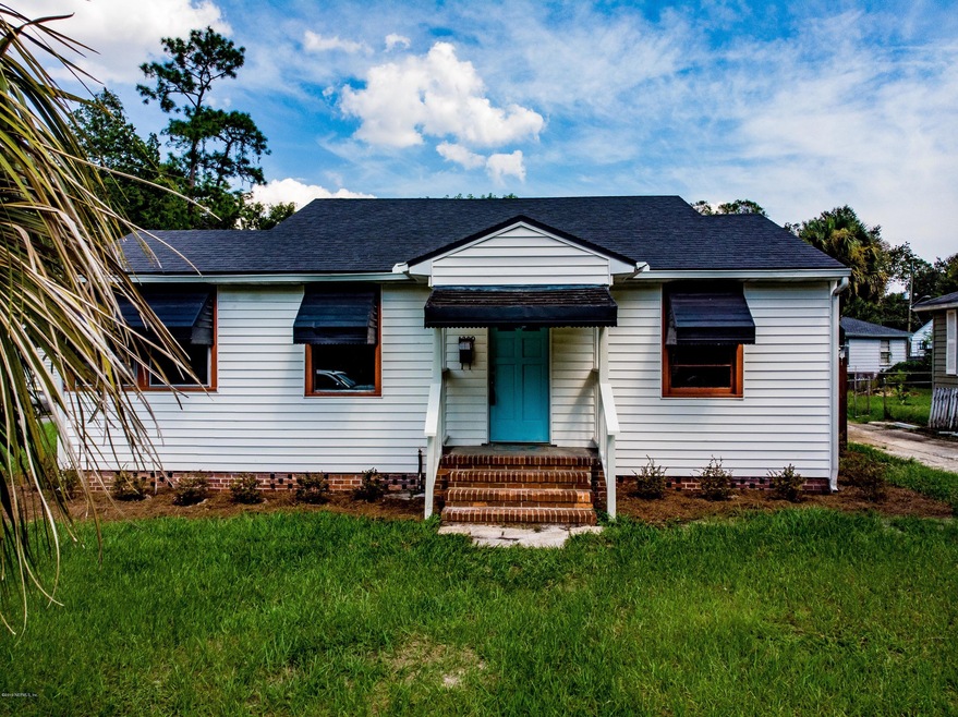1309 Macarthur St, Jacksonville, FL 32205 - photo 1