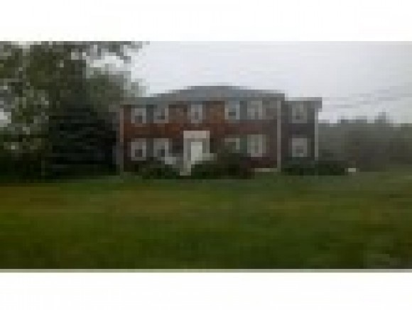 32 Squamscott Rd, Stratham, NH 03885 - photo 1