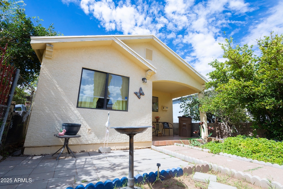 814 E 13th St, Douglas, AZ 85607 - photo 1