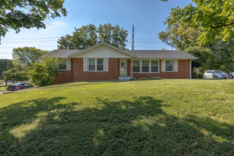 Under Contract $525,000 • Co-Listing Agent