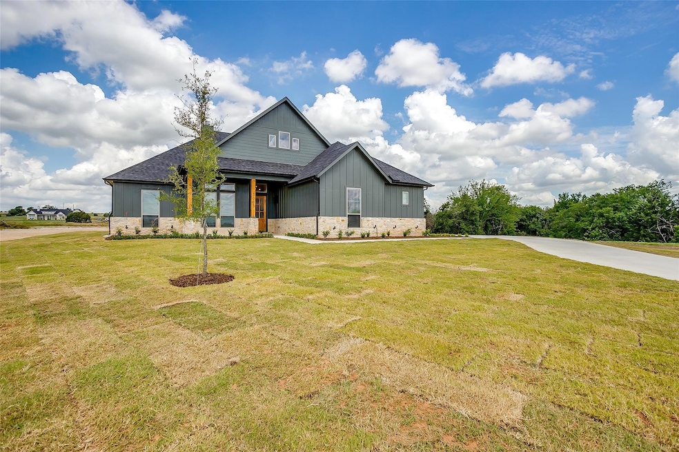 3005 Tierce Cir, Springtown, TX 76082 - photo 1