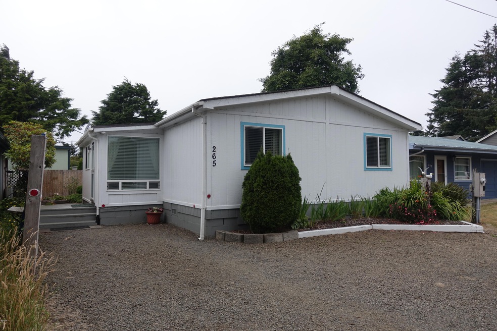265 SE Oar Ave, Lincoln City, OR 97367 - photo 1