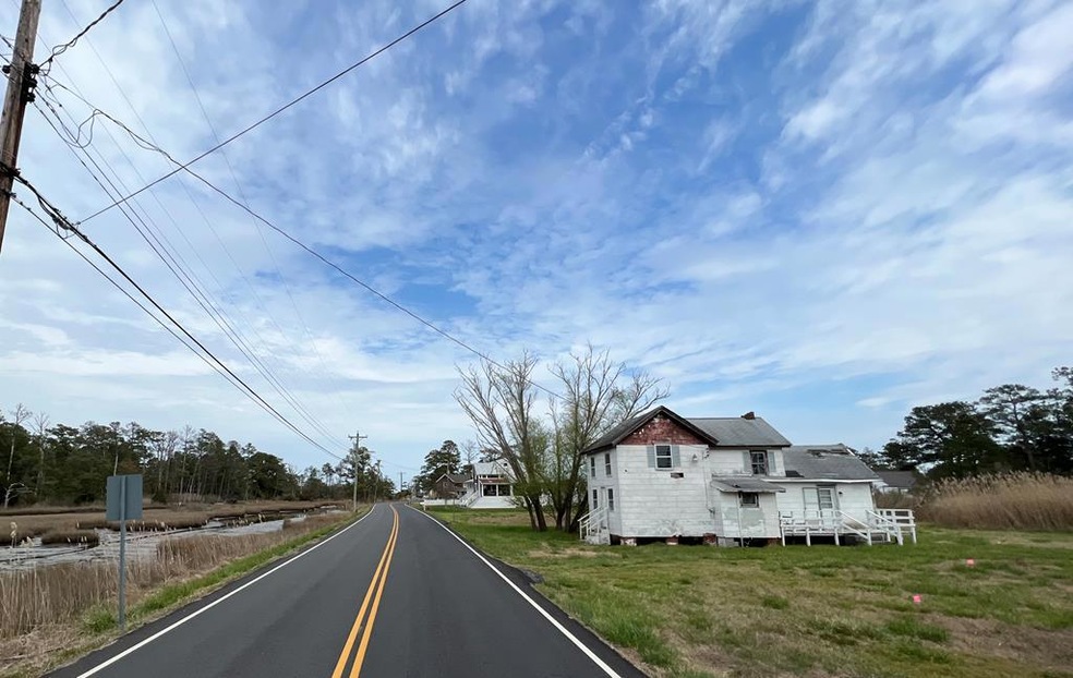 5424 Main St, Chincoteague Island, VA 23336 - photo 1