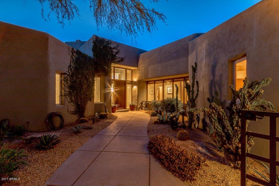 COURTYARD1