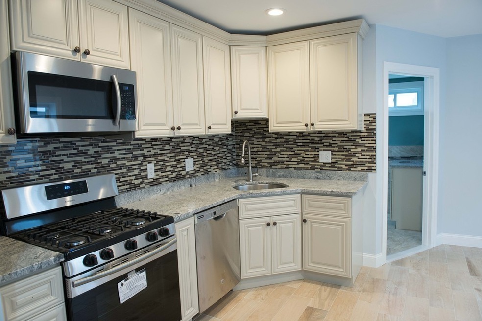 98 Intervale St unit 98, Quincy, MA 02169 - photo 1