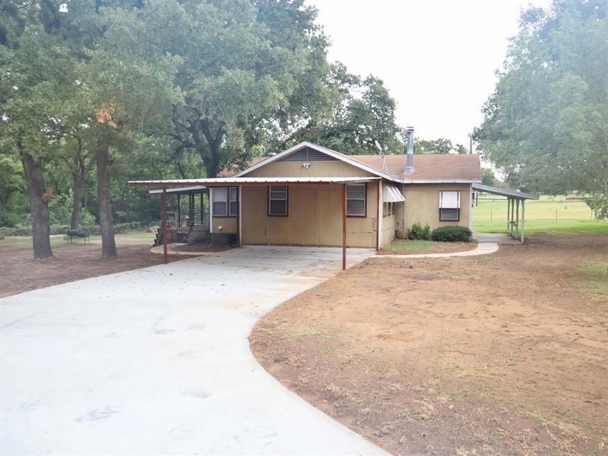 372 County Road 4794, Boyd, TX 76023 - photo 1