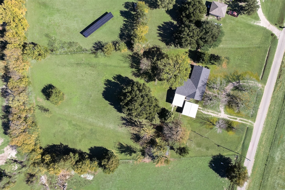 646 Liska Rd, Ennis, TX 75119 - photo 1