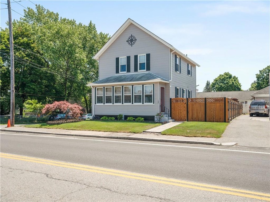 125 Dexter St, Cumberland, RI 02864 - photo 1
