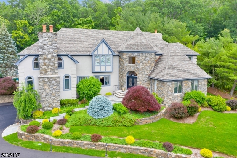 8 Shadow Ridge Run, Wayne, NJ 07470 - photo 1