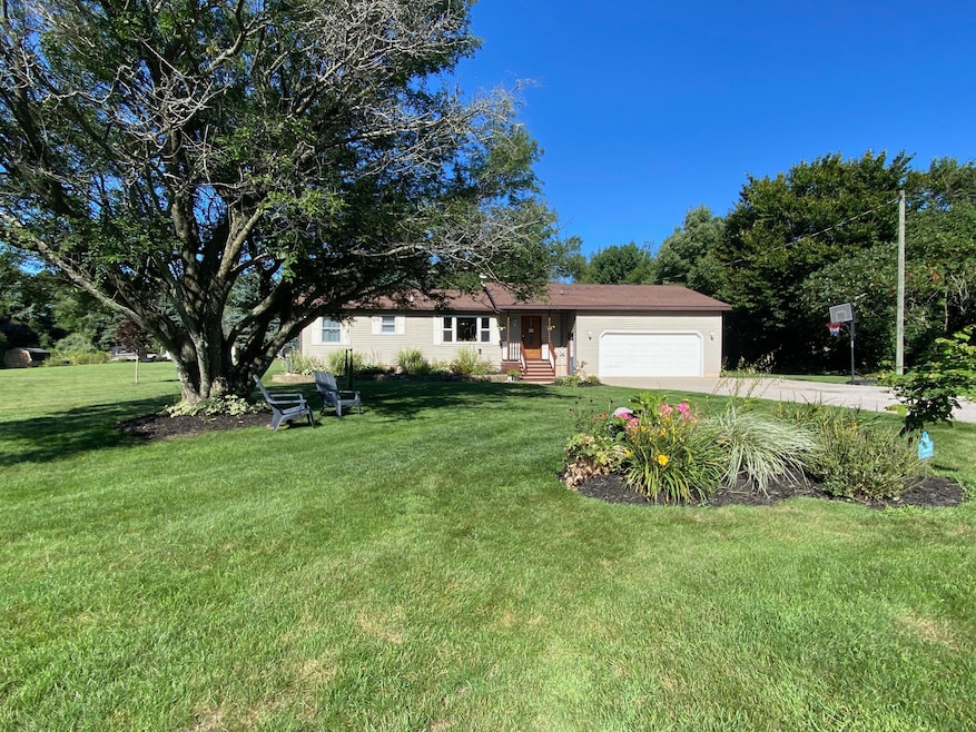 2945 S Palmer Blvd, Ludington, MI 49431 - photo 1