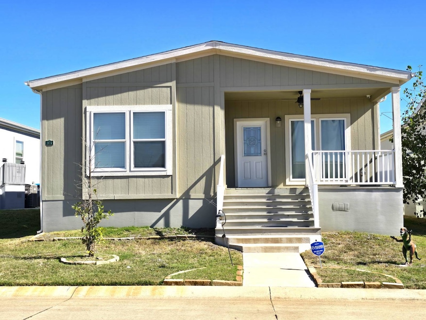 3112 Mossy Grove Ln, Euless, TX 76040 - photo 1