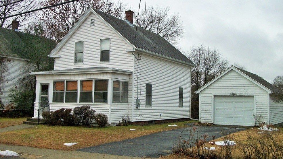 38 Lake St, Hudson, MA 01749 - photo 1