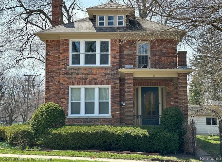 139 Ridge Rd, Grosse Pointe Farms, MI 48236 - photo 1