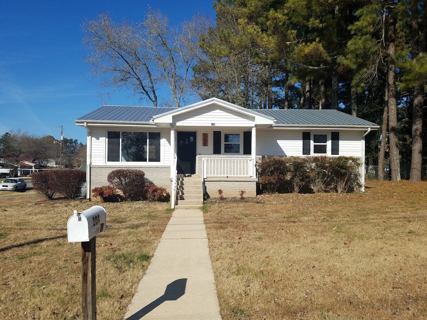 104 Cliffside Ave, Shelbyville, TN 37160 - photo 1