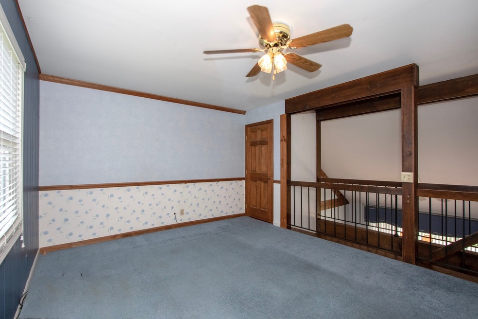 1866 Ashwood Ln, Aurora, IL 60506 - photo 1