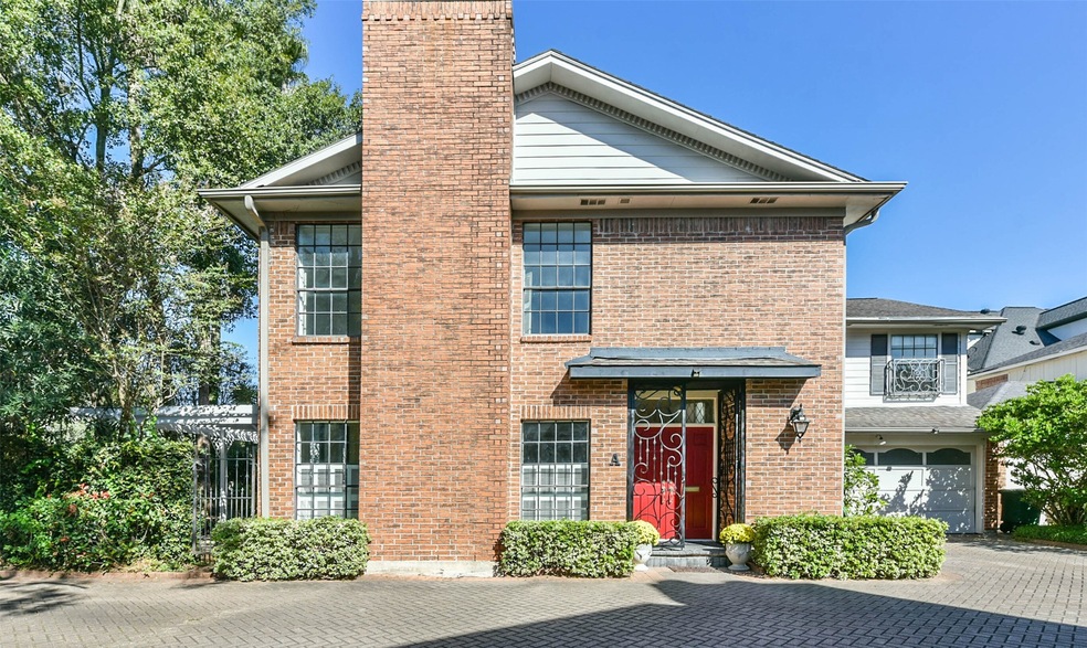 Charming one-owner home in coveted Westhaven Estates. This home is situated on an oversized 5362 square foot lot and is ready for your personal updates.